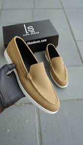 Casual Loafer loro piana : Isolated Floating Perspective